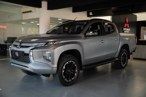 MITSUBISHI L200 TRITON 2.4 16V TURBO DIESEL SPORT HPE CD 4P 4X4 AUTOMÁTICO